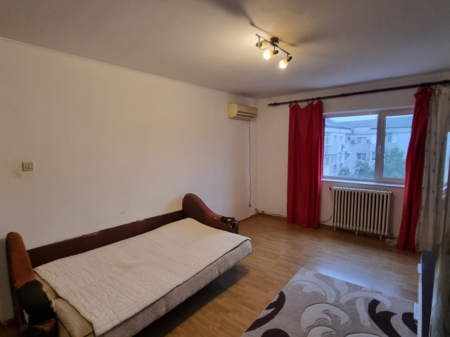 De vanzare apartament, 3 camere,  decomandat,  70 mp, Nicolina,  (Prima statie - Puffy Pizza) 163177