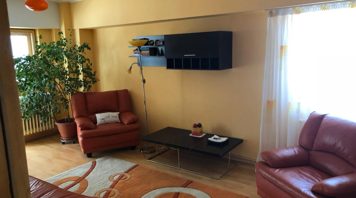 Oferta De vanzare apartament, 3 camere, decomandat, 93 mp, Nicolina,  Piata CUG imagine 2