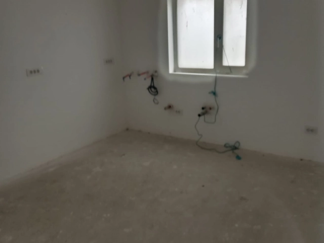 Apartament 5 camere - Miroslava