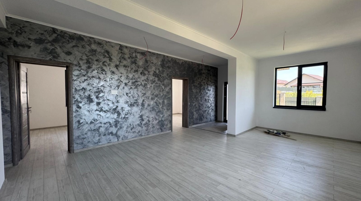 Oferta De vanzare casa, 4 camere, 90 mp, Valea Adanca,  Valea Adanca (5 drumuri) imagine 1