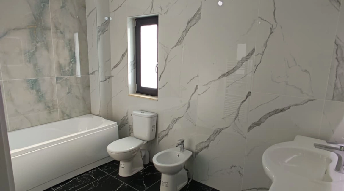 Oferta 4 camere, 100 mp, de vanzare casa in zona Valea Lupului,  ANTIBIOTICE imagine 10