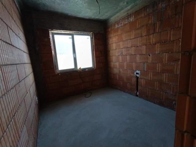 Apartament 4 camere - Valea Lupului