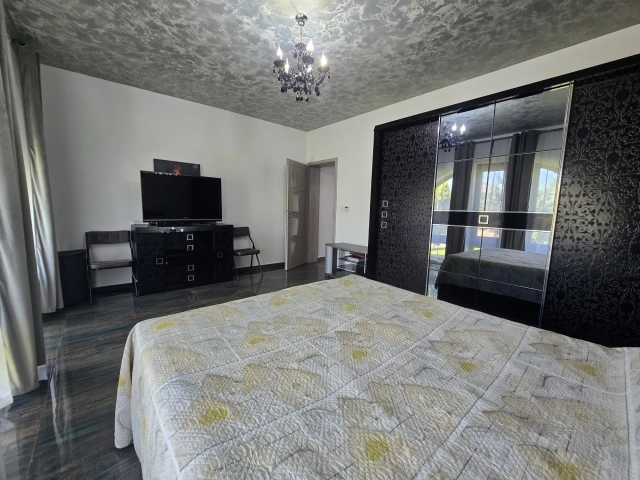 Apartament 5 camere - Visani