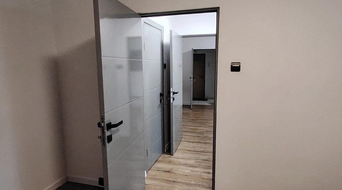 Oferta Podu Ros apartament 45 mp, 2 camere, semidecomandat, de inchiriat,  Cantemir imagine 9