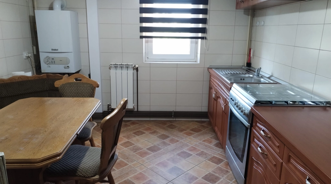 Oferta De inchiriat apartament, 2 camere, decomandat, 60 mp, Centru,  UMF imagine 10