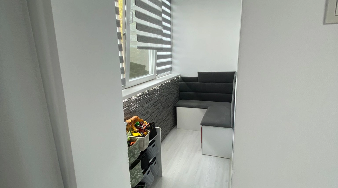 Oferta 3 camere, semidecomandat, 67 mp, de vanzare apartament in zona Podu Ros,  bld Tutora imagine 9