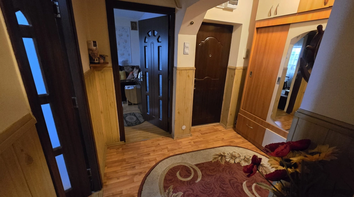 Oferta 5 camere, duplex, 135 mp, de vanzare apartament in zona Baza 3,  carrefour felicia la bulevard imagine 2