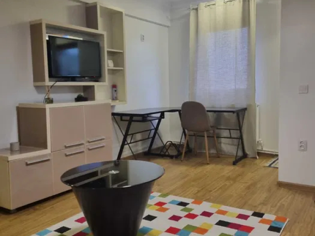 2 camere,  semidecomandat,  36 mp, de vanzare apartament in zona Tudor Vladimirescu,  (Iulius Moll) 161823