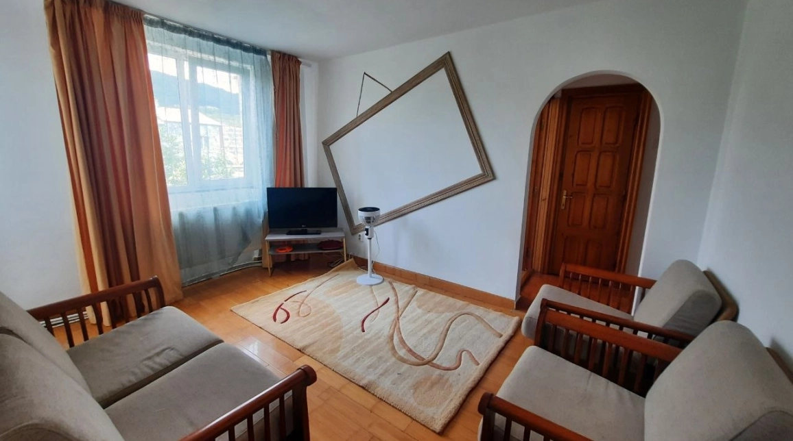 Oferta Darmanesti apartament 50 mp, 4 camere, semidecomandat, de vanzare,  Piata Darmanesti / Market Adridan / Profi imagine 1