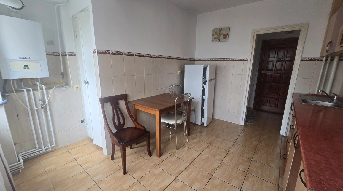 Oferta 3 camere, decomandat, 70 mp, de vanzare apartament in zona Centru Civic,  Vis-a-vis de Palatul Culturii -Hala Centrala imagine 3