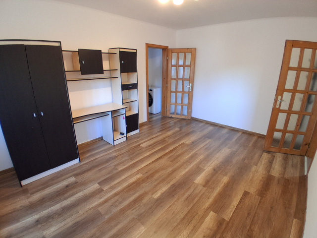 De vanzare apartament, 2 camere,  semidecomandat,  42 mp, Pacurari,  (POSTA PACURARI) 163292