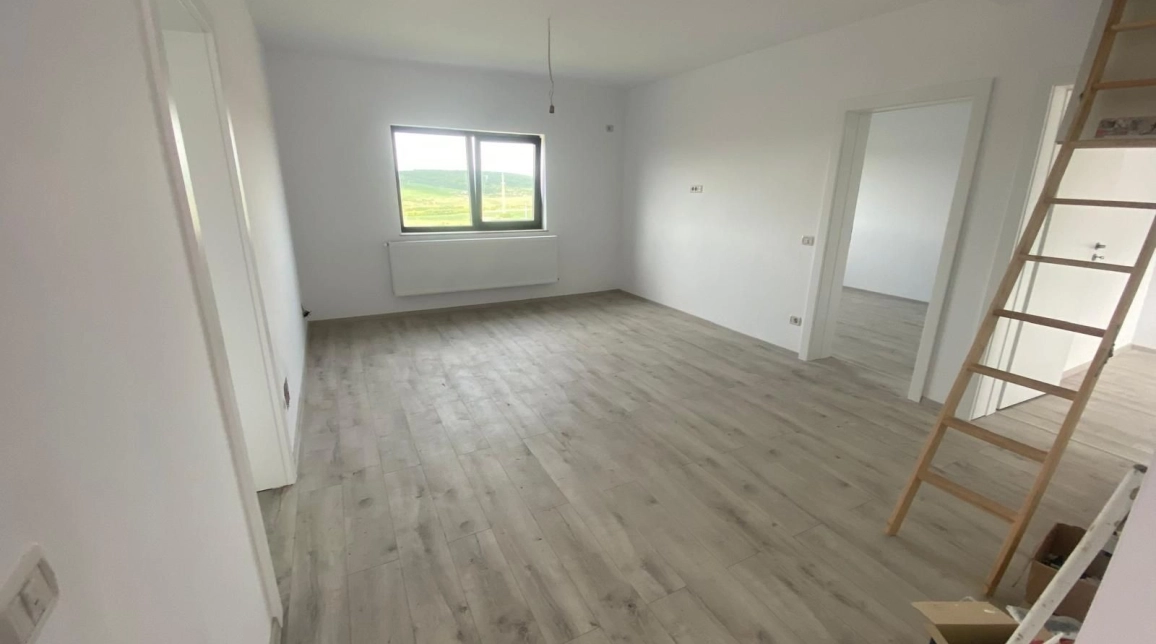 Oferta Miroslava casa 112 mp, 4 camere, de vanzare,  la 2.2 km de Primaria Miroslava imagine 5