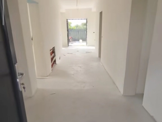 Apartament 4 camere - Breazu