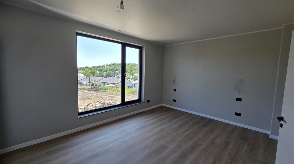 Oferta 5 camere, 140 mp, de vanzare casa in zona Miroslava,  Cresa Miroslava imagine 4