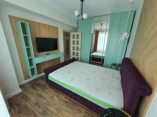 Apartament nou, 3 camere  decomandat,  87 mp, Copou, de inchiriat,  (Royal Town) 155736