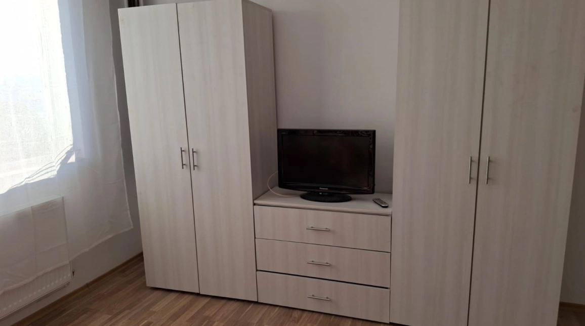 Oferta Garsoniera,  20 mp, Podu Ros, de inchiriat,  Piata Nicolina imagine 2