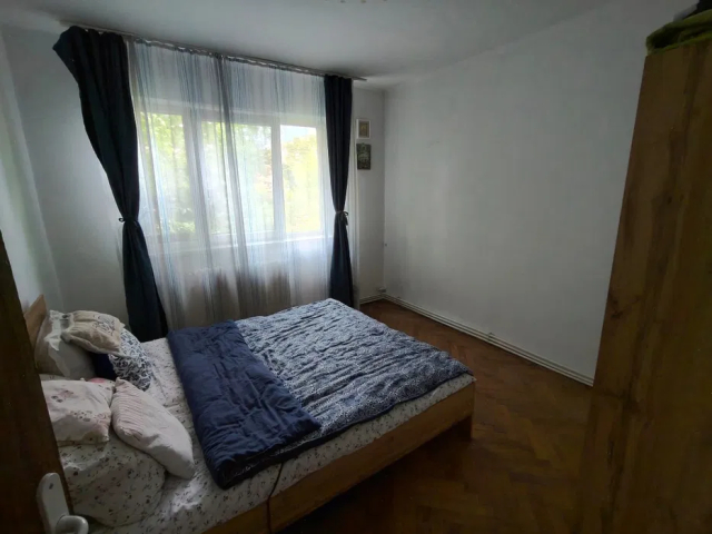 Podu Ros apartament  50 mp, 2 camere,  semidecomandat, de inchiriat,  (Cantemir) 162649