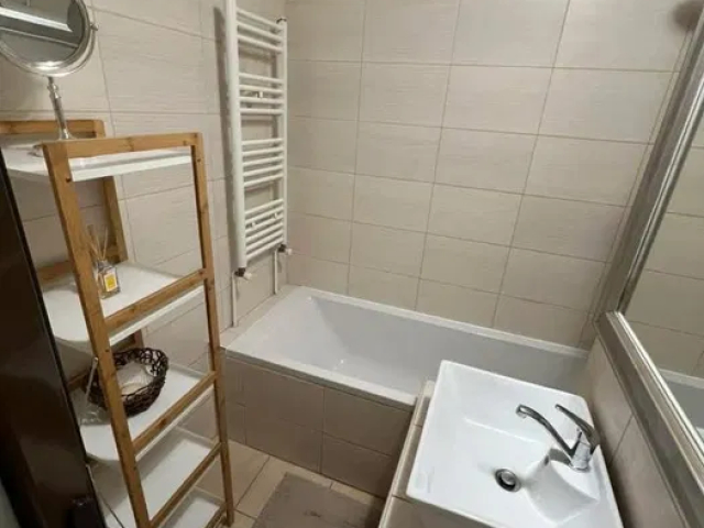 1 camera,  decomandat,  42 mp, de inchiriat apartament in zona Pacurari,  (Kaufland ) 162698