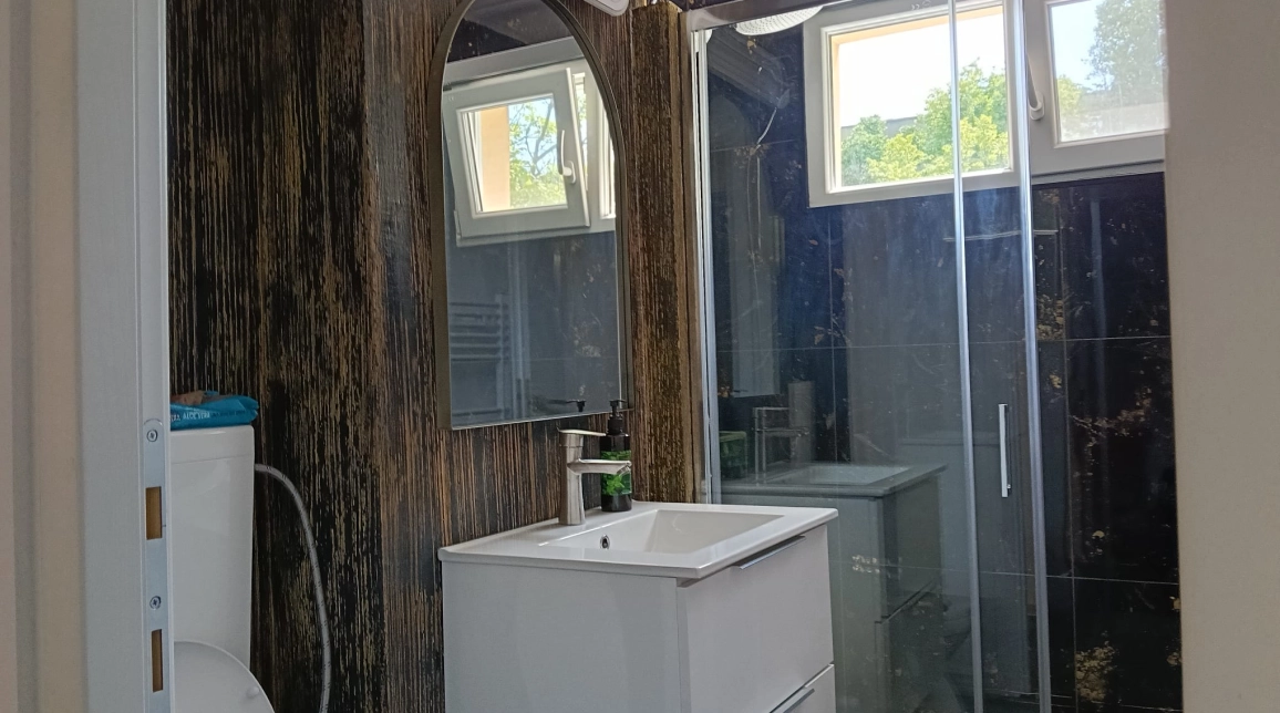 Oferta Apartament, 2 camere semidecomandat, 54 mp, Podu Ros, de vanzare,  Sensul Giratoriu imagine 5