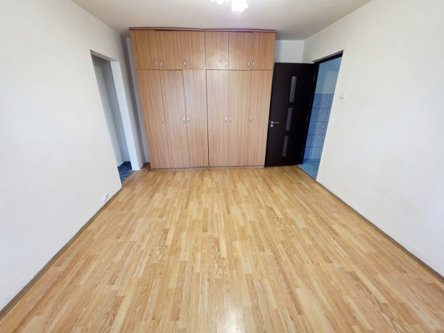 Mircea cel Batran apartament  42 mp, 2 camere,  semidecomandat, de vanzare,   162784