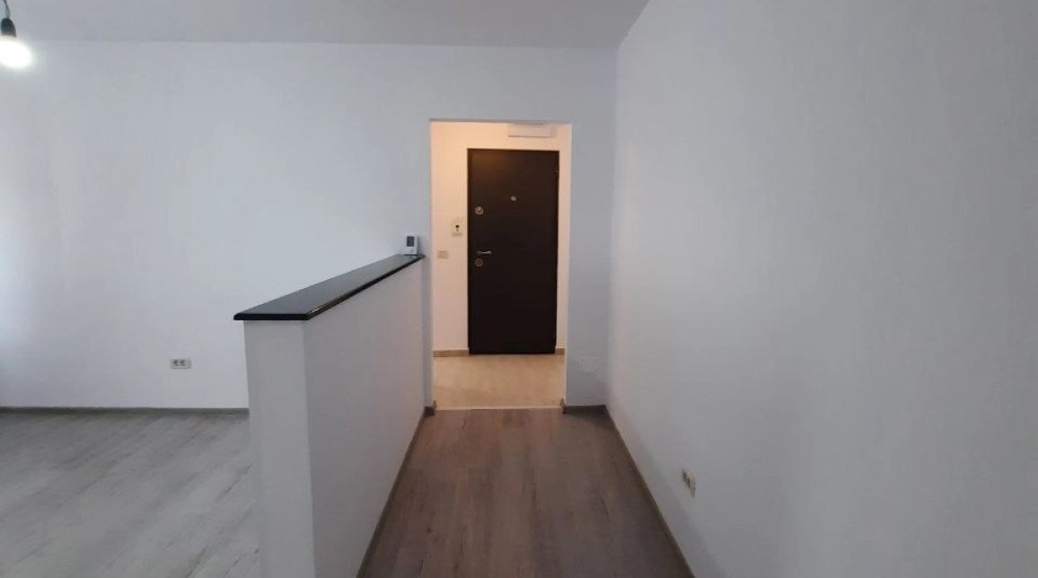 Oferta Apartament de vanzare, 2 camere, semidecomandat, 50 mp, Precista,  Laguna / Scoala nr 4 imagine 2
