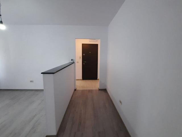 Apartament de vanzare, 2 camere,  semidecomandat,  50 mp, Precista,  (Laguna / Scoala nr 4) 162905