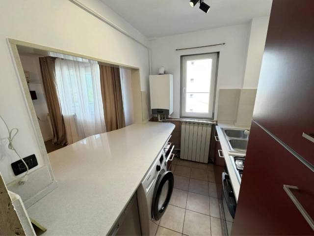 Apartament 4 camere - Mircea cel Batran