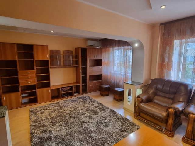 Apartament 3 camere - Nicolina