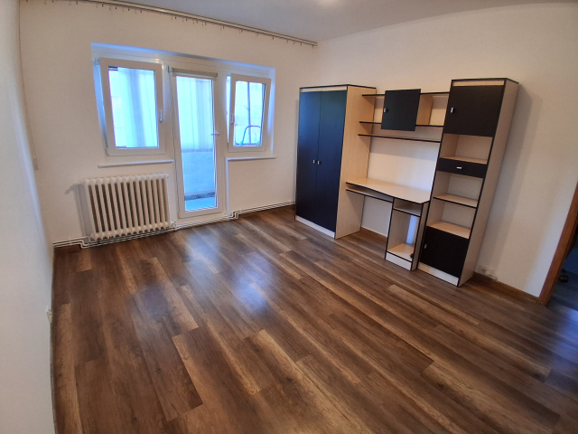 De vanzare apartament, 2 camere,  semidecomandat,  42 mp, Pacurari,  (POSTA PACURARI) 163292