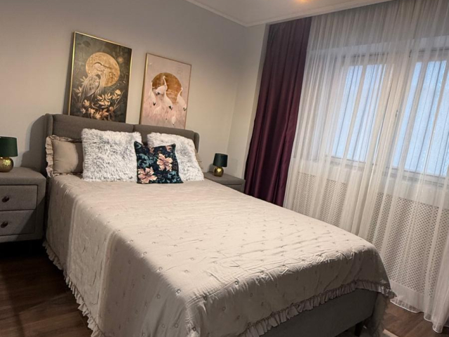 Apartament de vanzare, 3 camere,  decomandat,  82 mp, Decebal,  (Matei Basarab - Labirint ) 163365