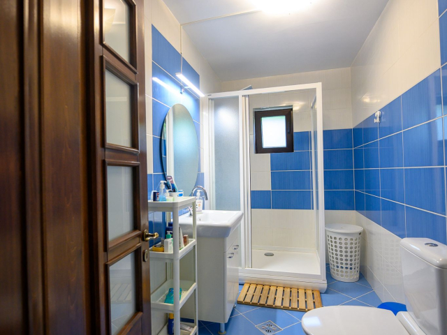 Vila de vanzare, 5 camere,  200mp, Galata,  (inainte de Profi ) 160525