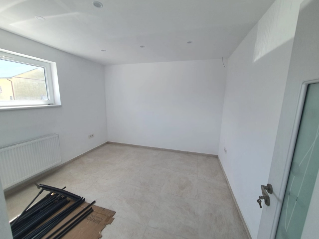 Apartament 4 camere - Metro