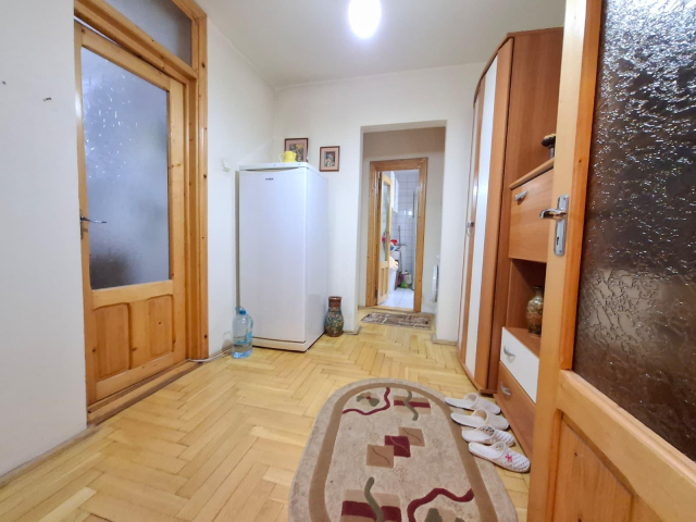 3 camere,  semidecomandat,  60 mp, de vanzare apartament in zona Nicolina,  (Nicolina 2) 162283