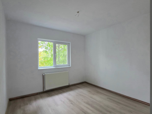 2 camere,  decomandat,  47 mp, de vanzare apartament in zona Dacia,   163528