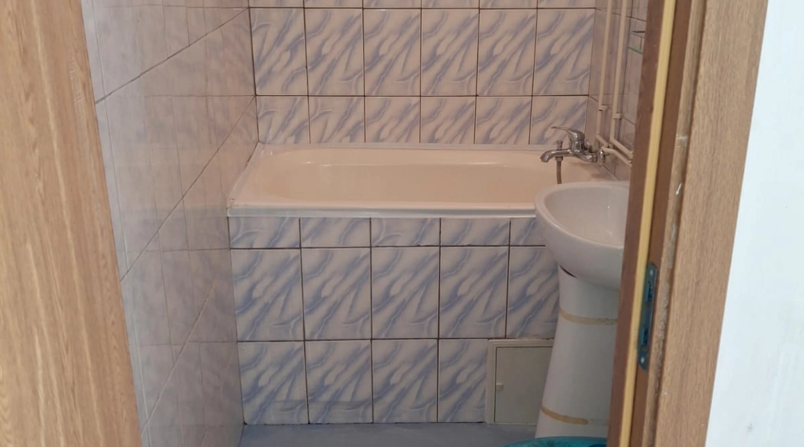 Oferta Garsoniera,  20 mp, Podu Ros, de inchiriat,  Piata Nicolina imagine 3