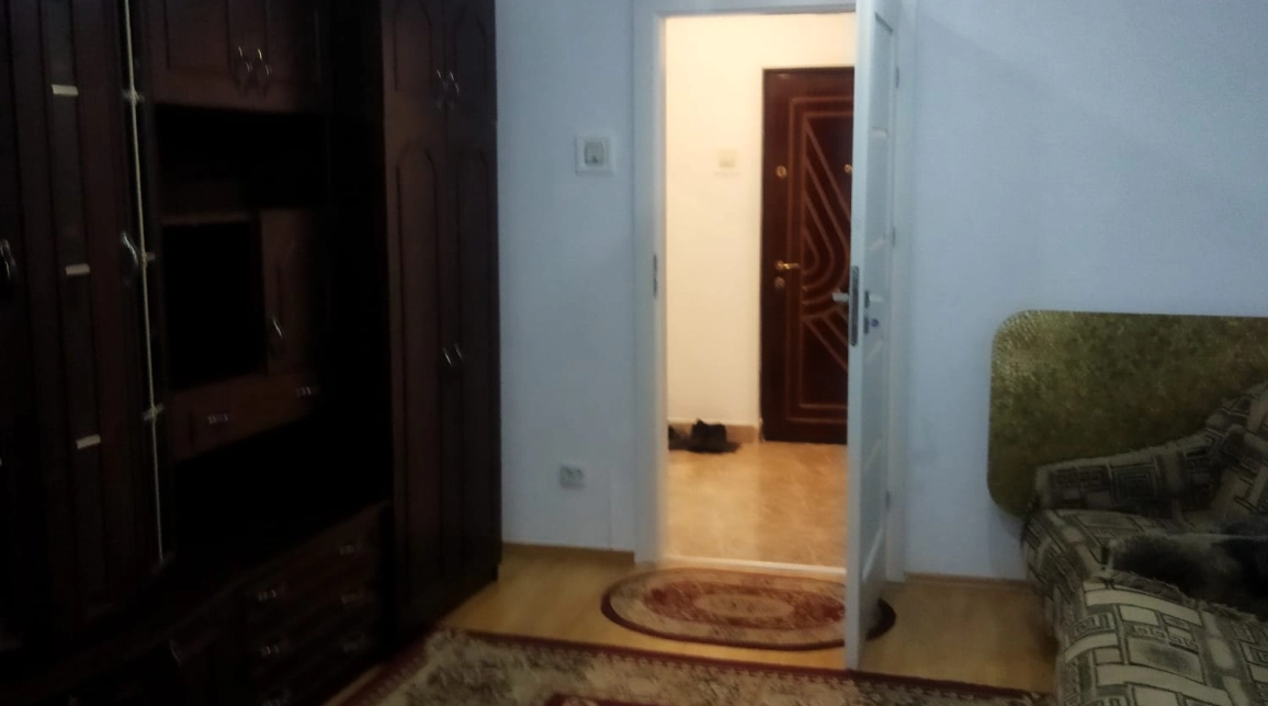 Oferta 2 camere, decomandat, 53 mp, de inchiriat apartament in zona Tatarasi,   imagine 1