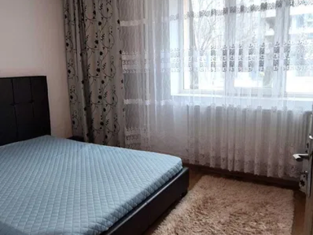 2 camere,  semidecomandat,  50 mp, de inchiriat apartament in zona Copou,  (Gaudeamus ) 162033