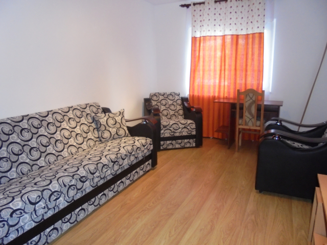 Apartament de inchiriat, 2 camere,  decomandat,  45 mp, Podul de Fier,  (Tg Cucu) 162950