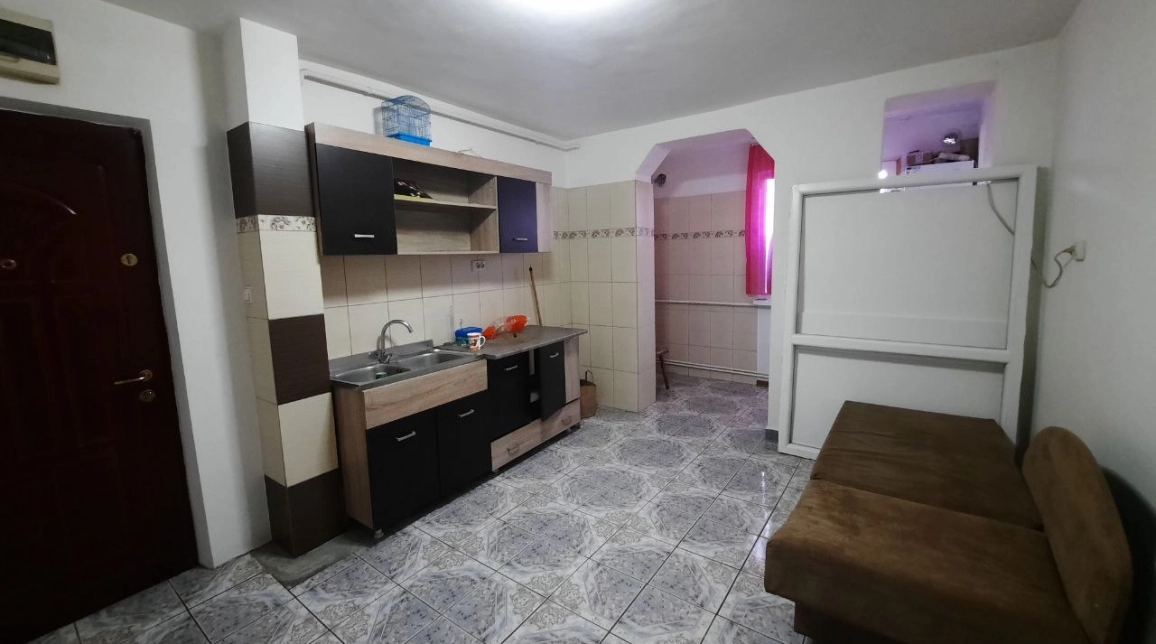 Oferta De vanzare apartament, 3 camere, semidecomandat, 74 mp, Darmanesti,  Fabrica de paine Lucia imagine 2