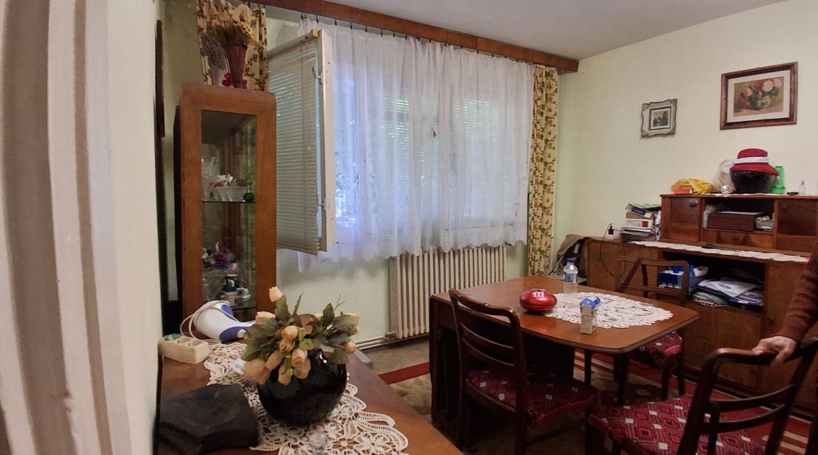 Oferta 3 camere, semidecomandat, 70 mp, de vanzare apartament in zona Podu Ros,  Liceul Emil Racovita imagine 2