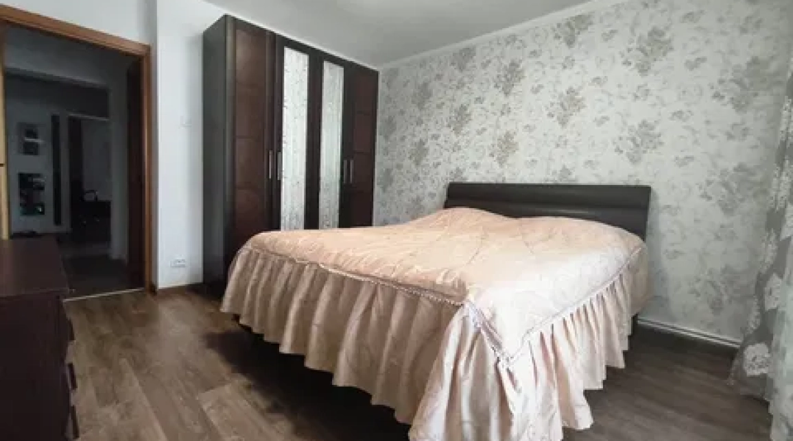 Oferta Apartament de vanzare, 3 camere, decomandat, 91 mp, Maratei,  Privighetorii imagine 3