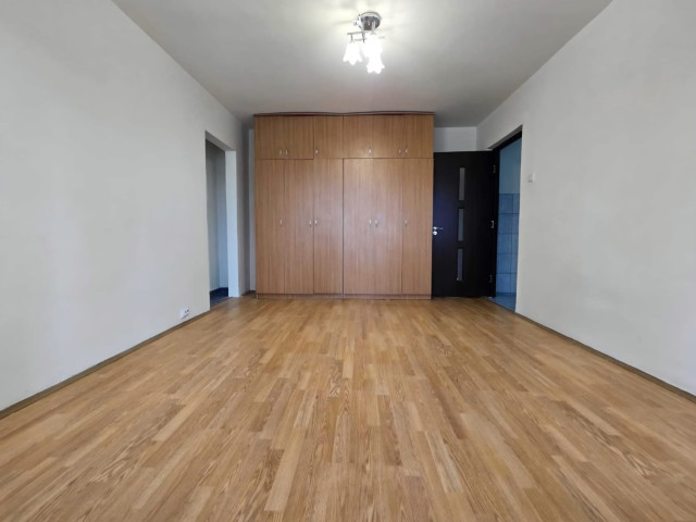 Mircea cel Batran apartament  42 mp, 2 camere,  semidecomandat, de vanzare,   162784