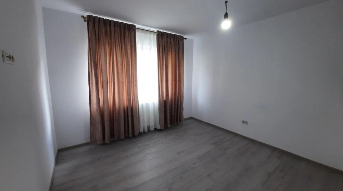 Oferta Apartament de vanzare, 2 camere, semidecomandat, 50 mp, Precista,  Laguna / Scoala nr 4 imagine 4
