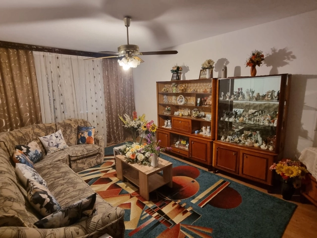 Apartament 3 camere - Frumoasa