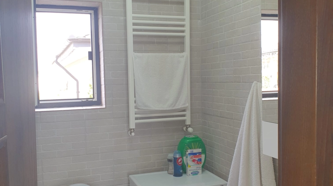 Oferta Miroslava casa 100 mp, 3 camere, de vanzare,  Valea Ursului imagine 10