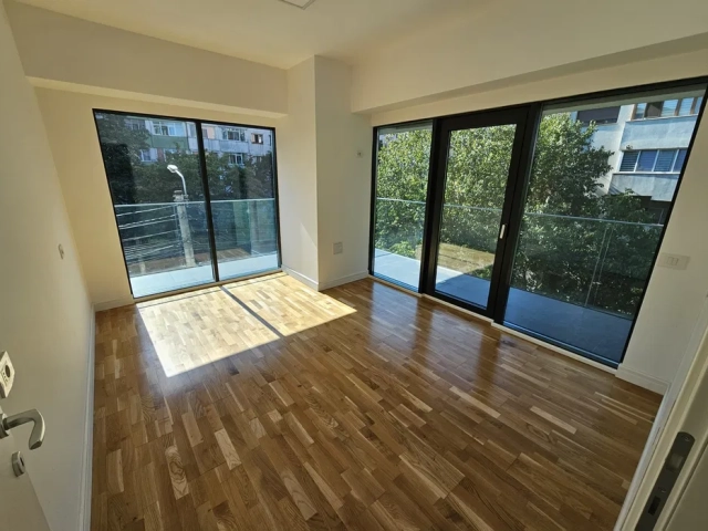 Apartament 3 camere - Podu Ros