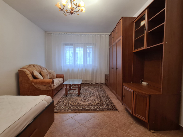 Apartament de inchiriat, 1 camera,  decomandat,  34 mp, Podul de Fier,   161535