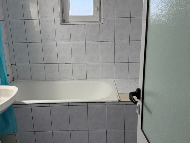 Dacia apartament  57 mp, 3 camere,  decomandat, de inchiriat,  (Coliba Moldovenlior) 162634
