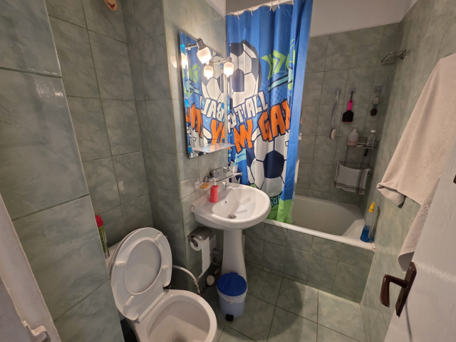 Apartament, 3 camere  semidecomandat,  54 mp, Dacia, de vanzare,  (Bicaz) 162251