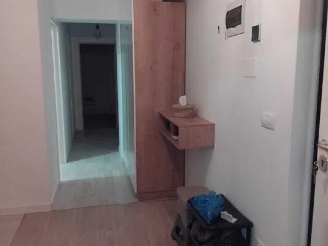 Apartament 3 camere - Tatarasi